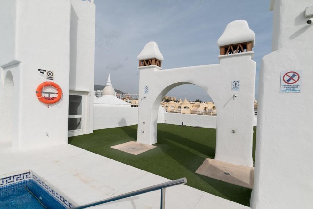 The Perfect Holiday Location ベナルマデナ エクステリア 写真